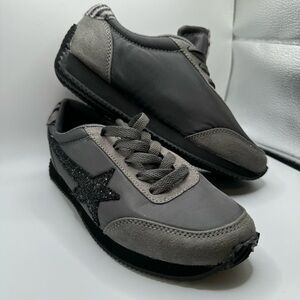 Very G Vintage Star - Gray Zebra Print Sneakers